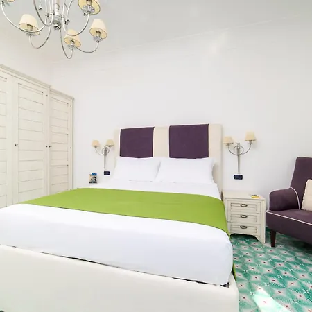 招待所 Gallery & 阿马尔菲